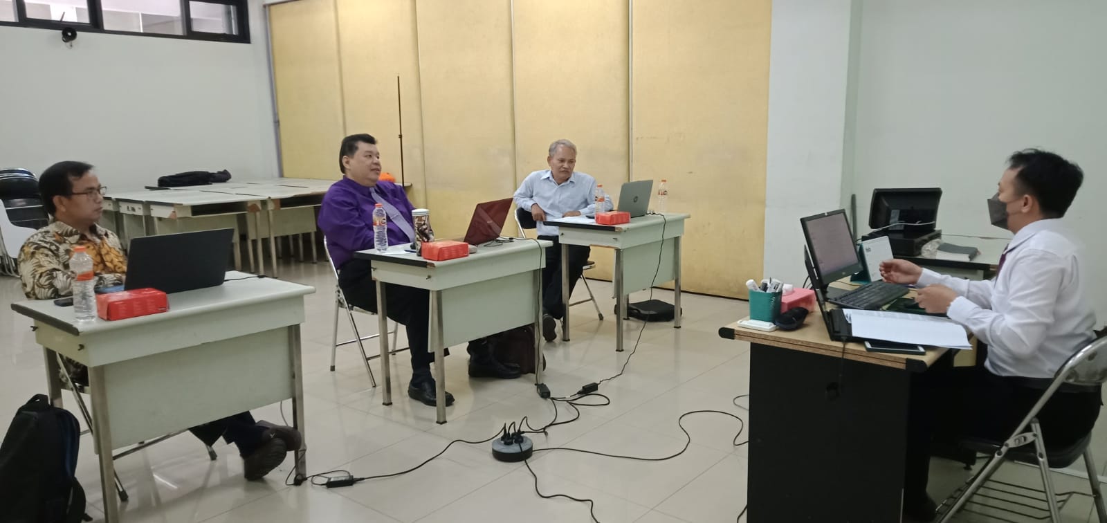 Sidang Kolokium Tesis Mahasiswa Magister Teologi