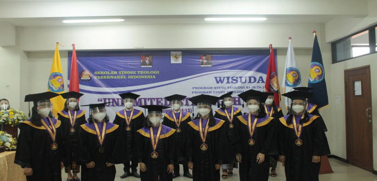 Wisudawan dan Wisudawati S1 STT Tabernakel Indonesia Tahun 2021jpg