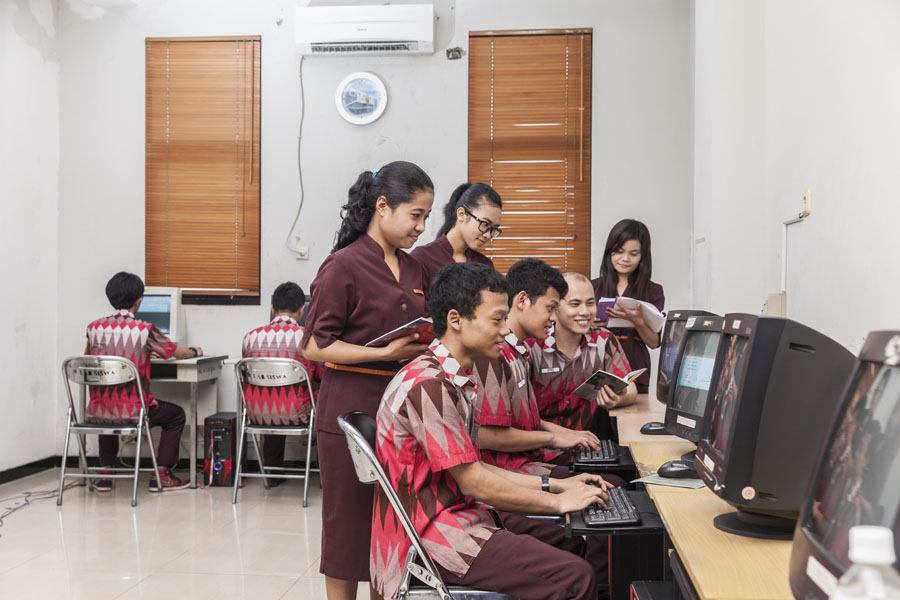 lab-komputer 1