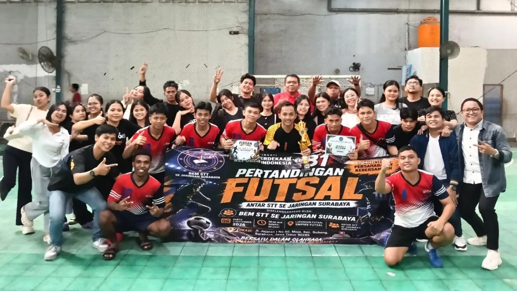 Tim STTIA Juara III di Turnamen Futsal BEM STT Se-Jaringan Surabaya