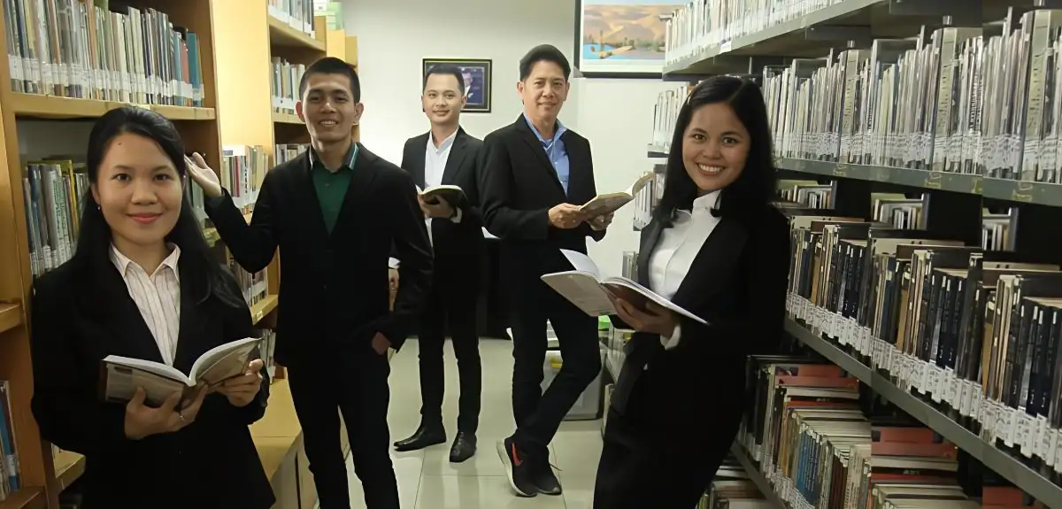Perpustakaan bagi Mahasiswa S2 adalah rumah memperdalam ilmu