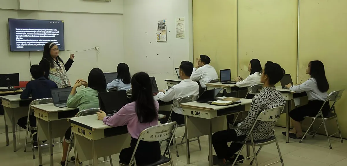 Suasana Perkuliahan S1 yang Interaktif dan penuh Inspirasi